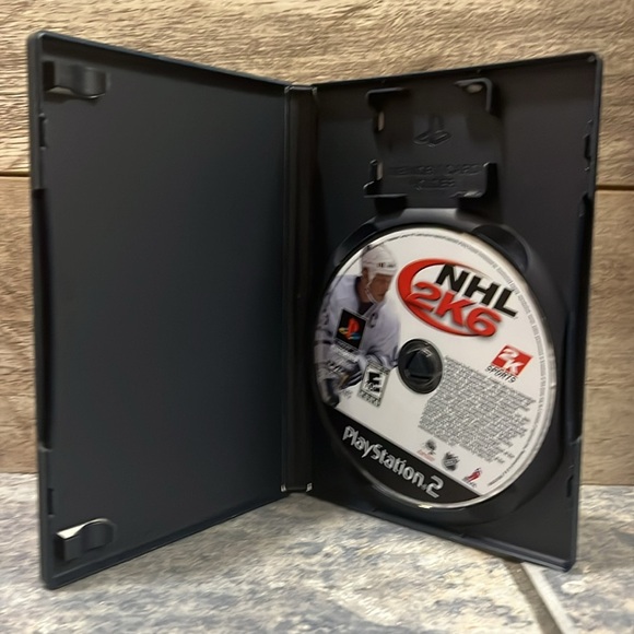 5 for $60 - NHL 2K6 for PlayStation 2 - Picture 2 of 4